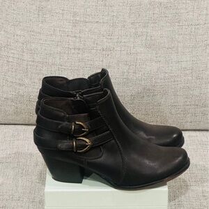 BareTraps Black Ankle Booties with Double Buckle Straps